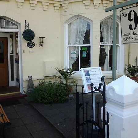 No. 9 Guest House Llandudno Bagian luar foto