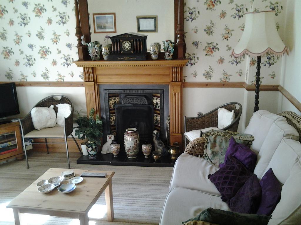 No. 9 Guest House Llandudno Bagian luar foto