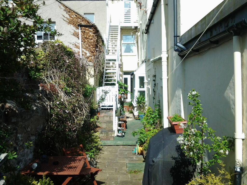 No. 9 Guest House Llandudno Bagian luar foto